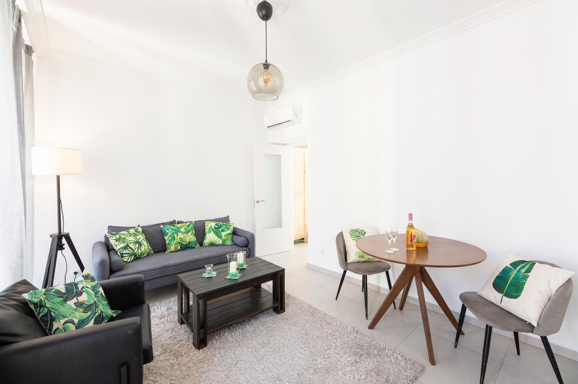 Apartament The 2nd In The 14 Alvarez Street *